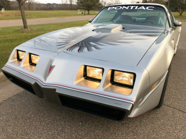 1979 Pontiac Trans Am 10th Anniversary, 6.6 Litre - Auto, 53k miles - photo 10