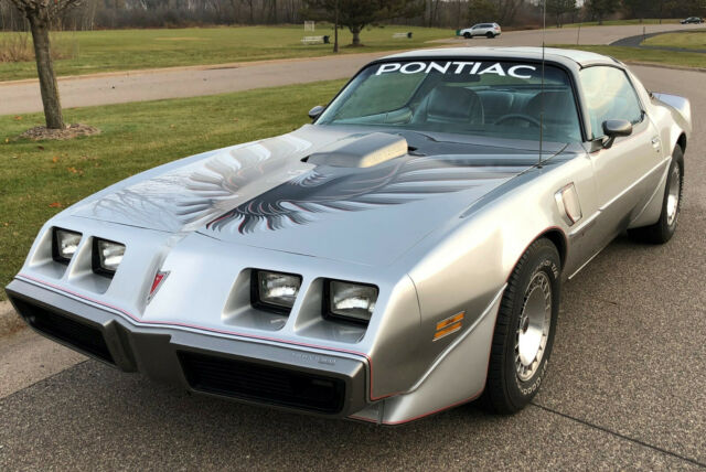 1979 Pontiac Trans Am 10th Anniversary, 6.6 Litre - Auto, 53k miles - photo 4