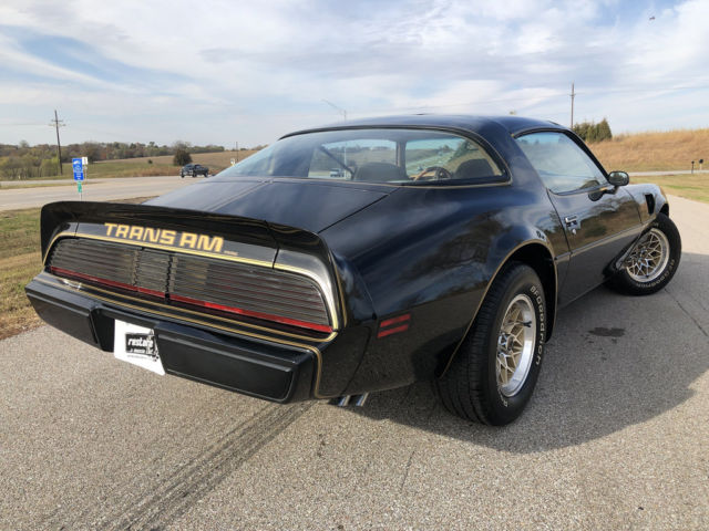 1979 Pontiac TransAm SE, WS6, W72 TA 6.6 - 4 Speed / 1 of 1107, Loaded - photo 7