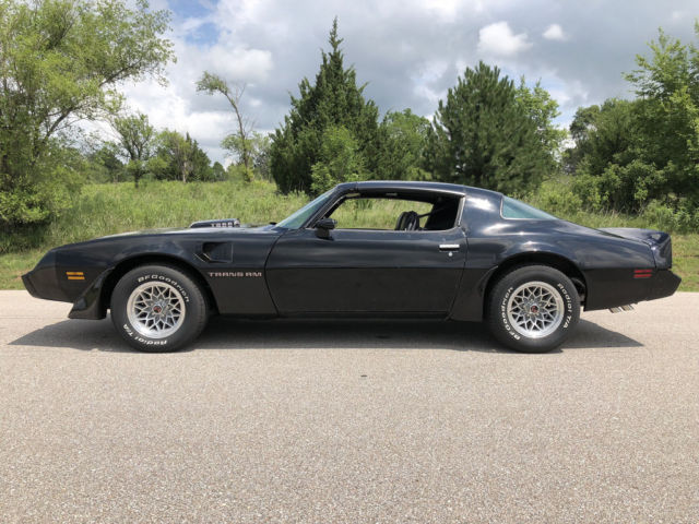1979 Pontiac Trans Am - 16,599 miles, 4spd, WS6 T-Tops - Survivor - photo 12