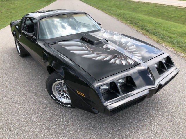 1979 Pontiac Trans Am - 16,599 miles, 4spd, WS6 T-Tops - Survivor - photo 2