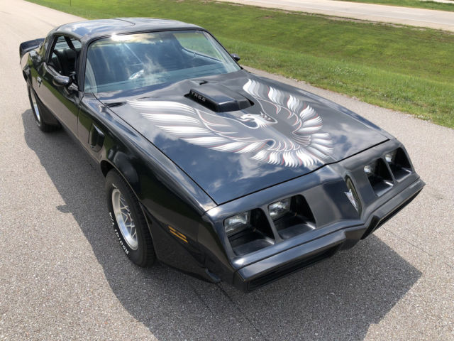 1979 Pontiac Trans Am - 16,599 miles, 4spd, WS6 T-Tops - Survivor - photo 3