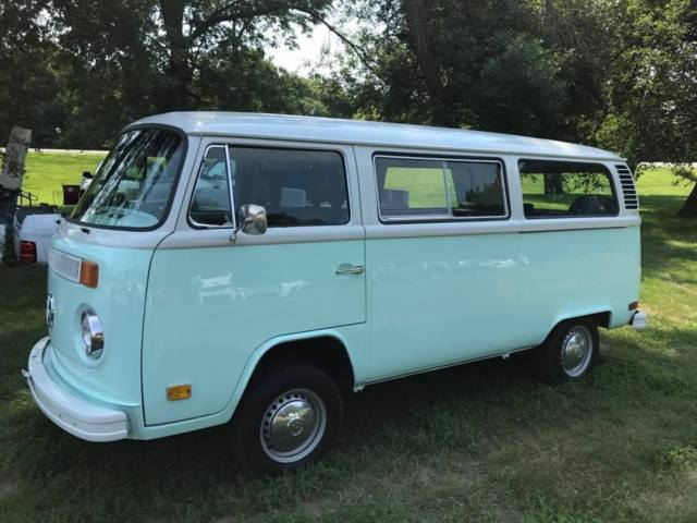 1979 Volkswagen Type II 2 Bus DAILY DRIVER, Ready To Cruise 1979 Volkswagen Bus/Vanagon