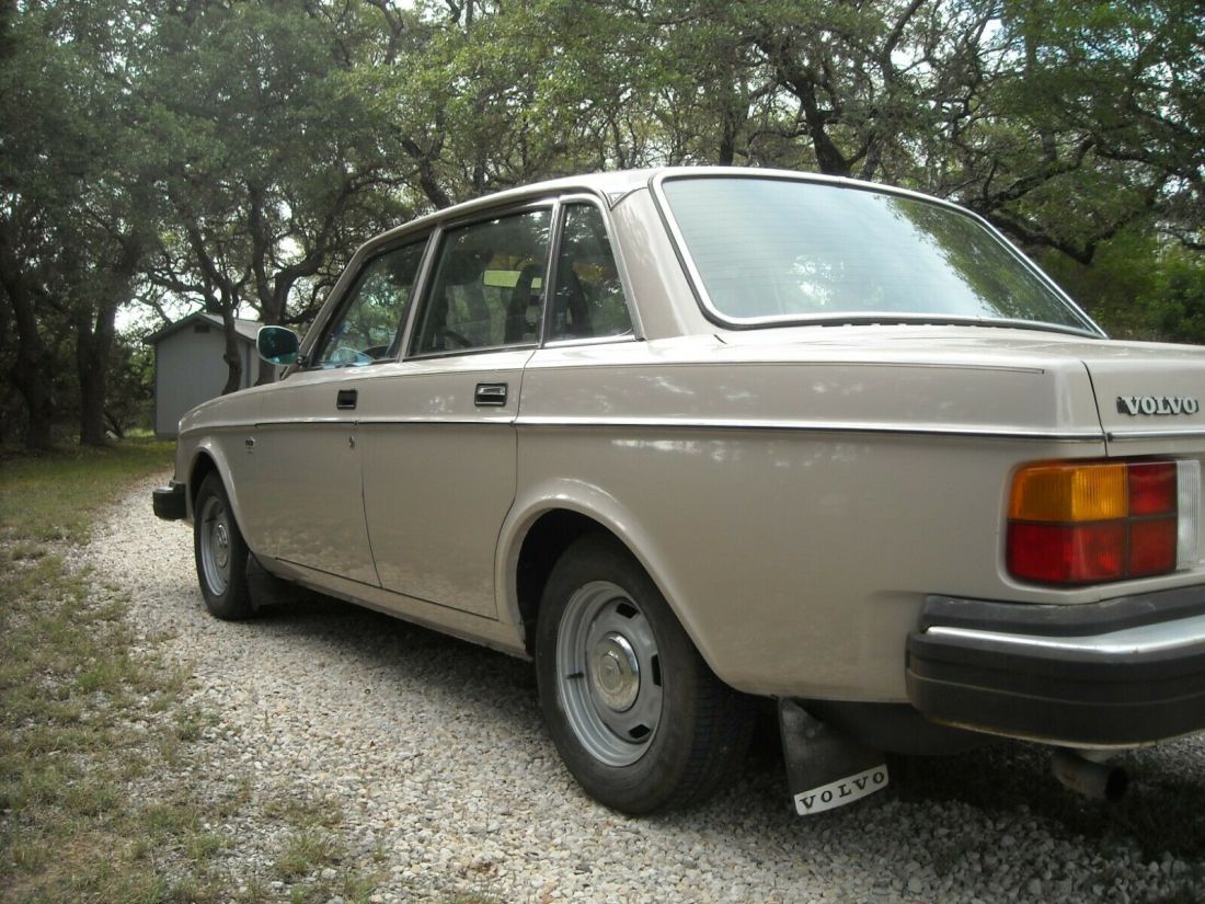 1979 Volvo 240 - photo 8