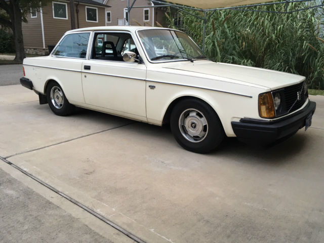 1979 Volvo 242 Base Sedan 2-Door - photo 3