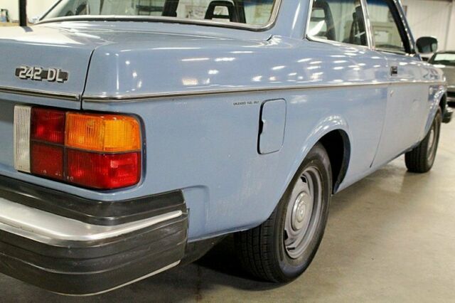 1979 Volvo 242 DL -- - photo 11