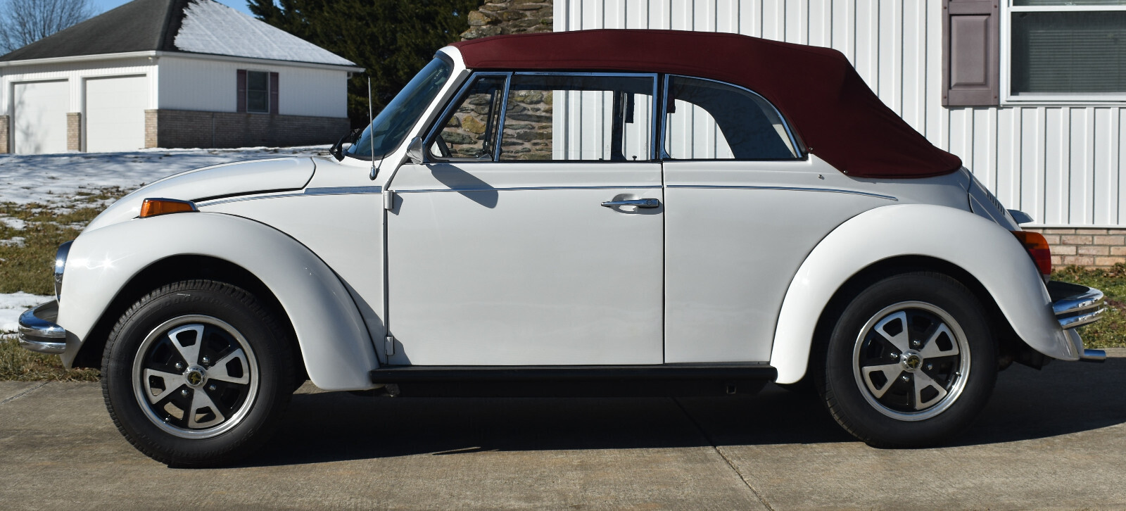 1979 Volkswagen Beetle - Classic Convertible Restored 1.6 L 4-Speed (video) - photo 4