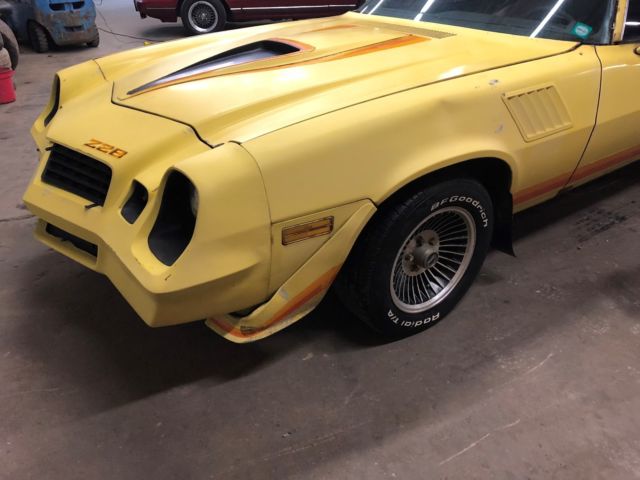 1979 Chevrolet Camaro Z28 - photo 2