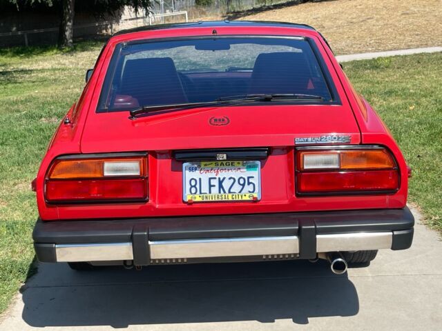 1980 Datsun Z-Series 280ZX 10 ANNIVERSARY RED/BLACK - photo 5
