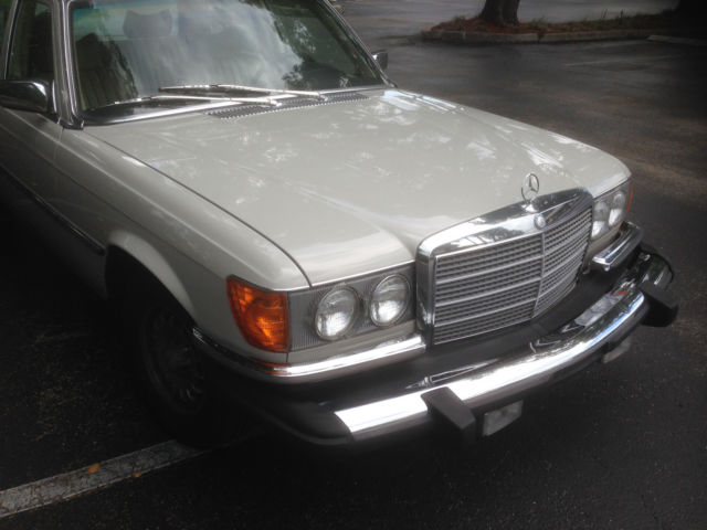 1980 Mercedes-Benz 300-Series 300SD - photo 2