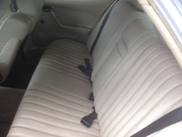 1980 Mercedes-Benz 300-Series 300SD - photo 5