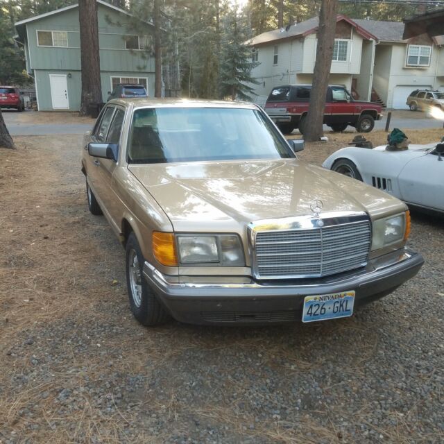1980 Mercedes-Benz 300-Series - photo 2