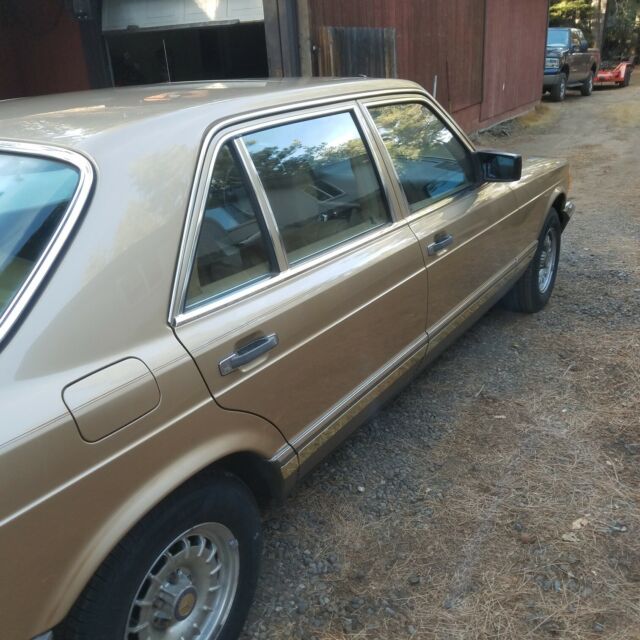 1980 Mercedes-Benz 300-Series - photo 5