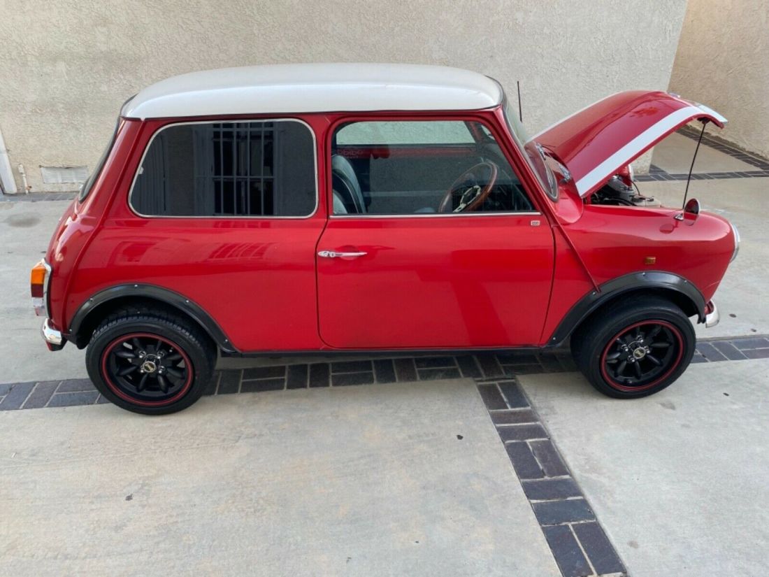 1980 AUSTIN MINI COOPER CLASSIC 4 SPEED MANUAL RIGHT HAND DRIVE NO RESERVE 1980 Mini Classic Mini RIGHT HAND DRIVE 4 SPEED MANUAL