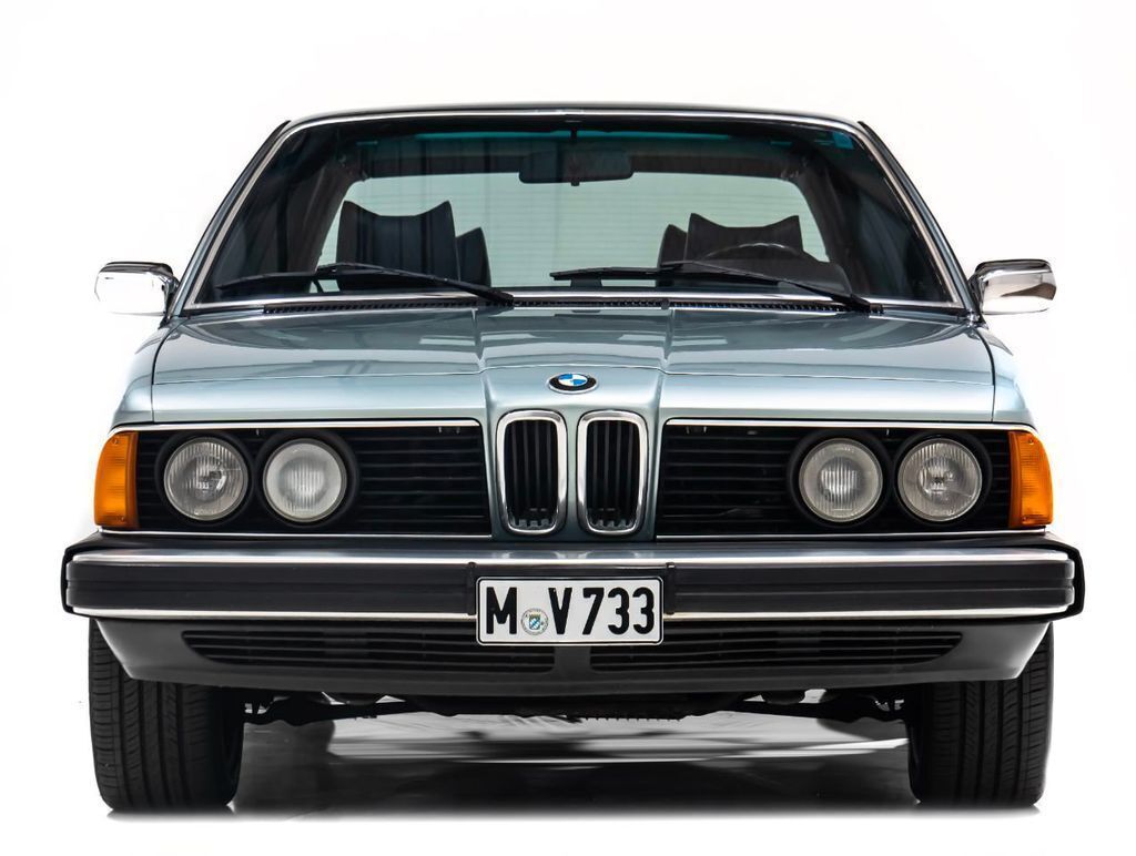 1980 BMW 733I - photo 11
