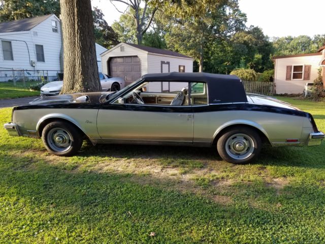 1980 Buick Riviera - photo 2