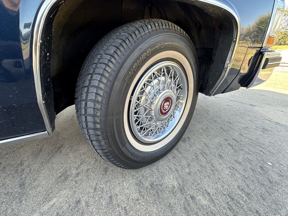 1980 Cadillac Fleetwood Limousine - photo 11