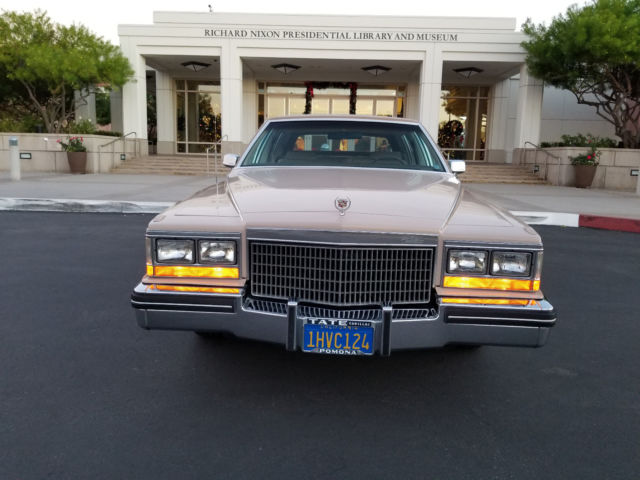 1980 Cadillac Fleetwood Brougham de Elegance - photo 2