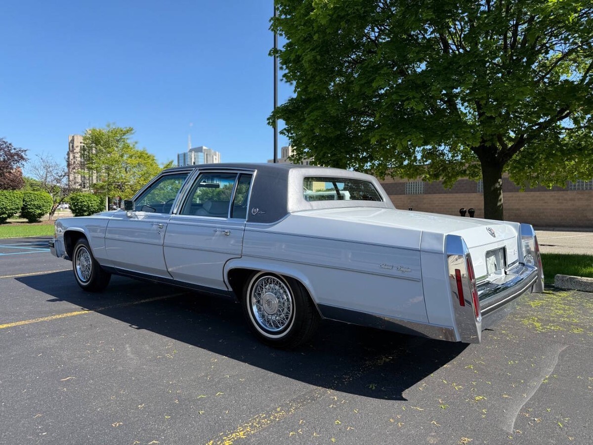 1980 Cadillac Fleetwood - photo 11