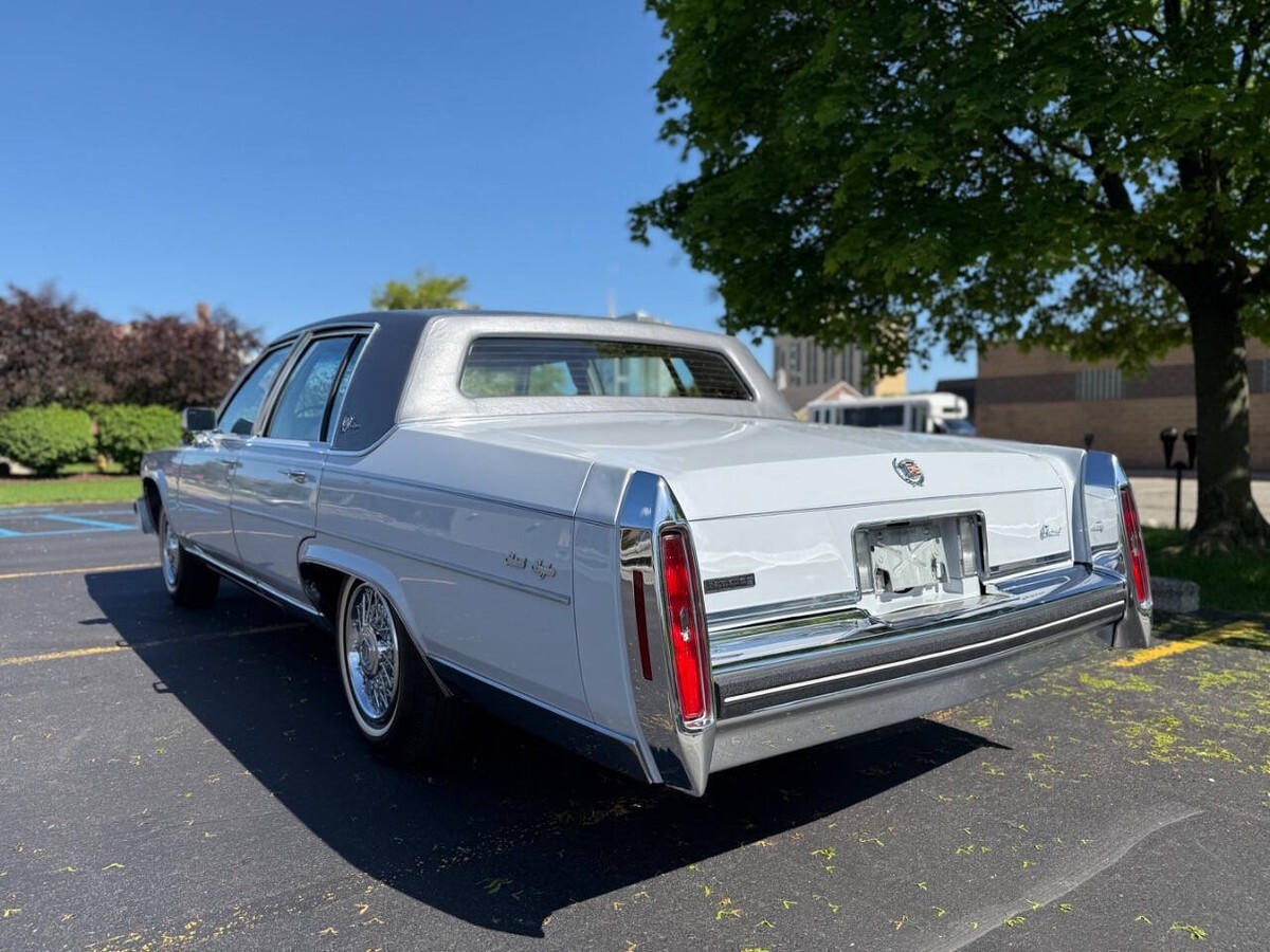 1980 Cadillac Fleetwood - photo 12