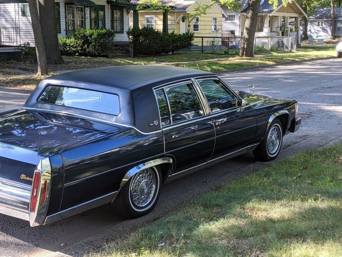 1980 Cadillac Fleetwood Brougham D'elegance - photo 3