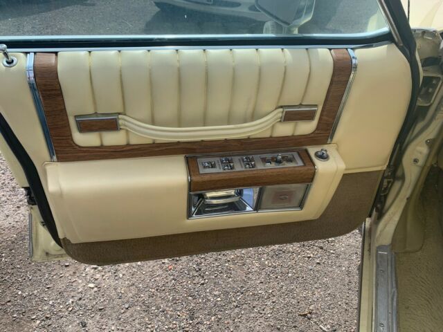 1980 Cadillac DeVille Sedan DeVille - photo 12