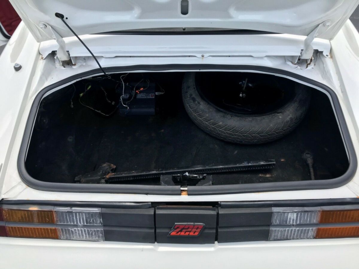 1980 Chevrolet Camaro Survivor collectors clean. - photo 9