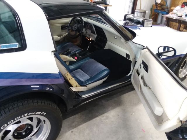1980 Chevrolet Corvette L-48 - photo 2