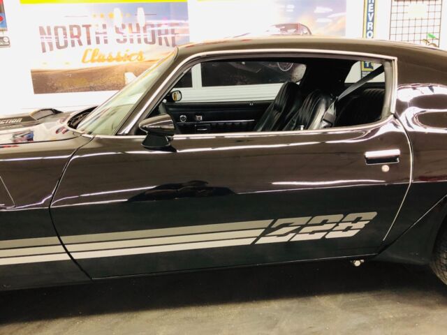 1980 Chevrolet Camaro - Z28 - FRAME OFF RESTORATION - SHOW QUALITY PAINT - photo 10