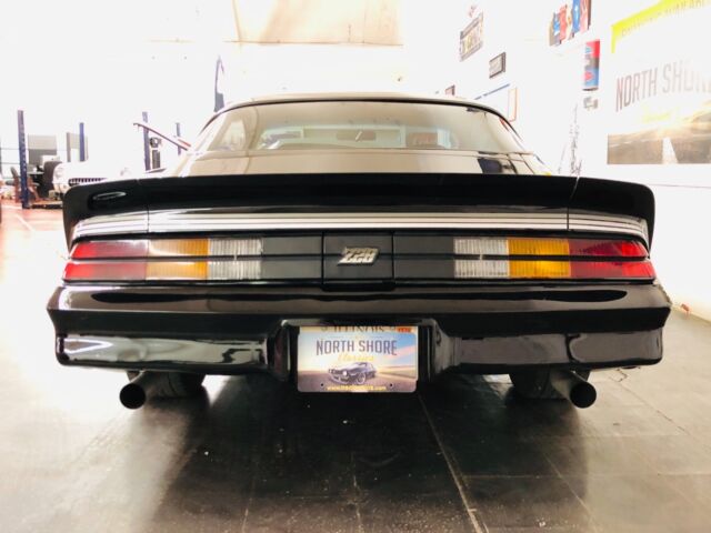 1980 Chevrolet Camaro - Z28 - FRAME OFF RESTORATION - SHOW QUALITY PAINT - photo 3