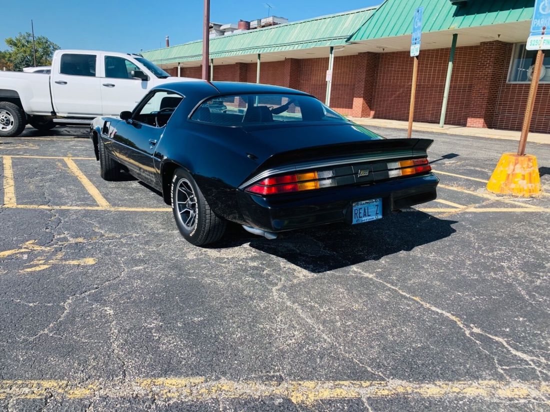 1980 Chevrolet Camaro - Z/28 - VERY LOW MILES - SHOW QUALITY - - photo 3