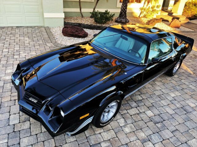 1980 Chevrolet Camaro Z28 ( 4-Speed-350V8-A/C-T-Top-PW-CB-Radio ) Low Miles!!! 1980 Chevrolet Camaro Z28-4-Speed-350V-8-A/C-Original-Low-Miles!!!