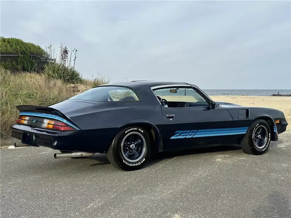 1980 Chevrolet Camaro - photo 2