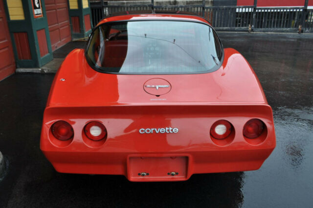 1980 Chevrolet Corvette 1980 Red/Red Org Docs 12k Org Miles All Orginal! - photo 4