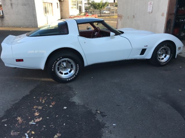1980 Chevrolet Corvette Coupe - photo 2