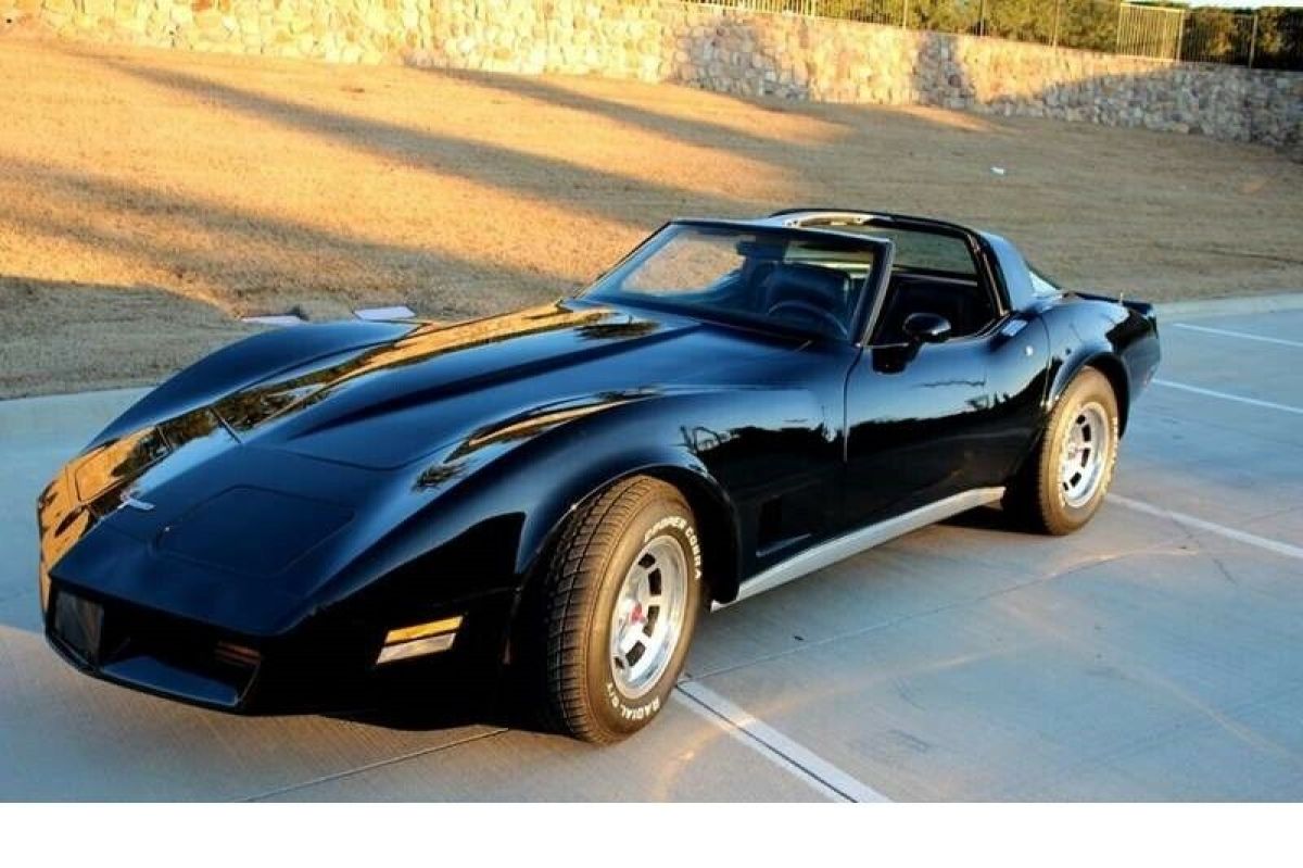 1980 Chevrolet Corvette 26,000 Miles Black Coupe V8 5.7L Automatic 3-Speed 1980 Chevrolet Corvette