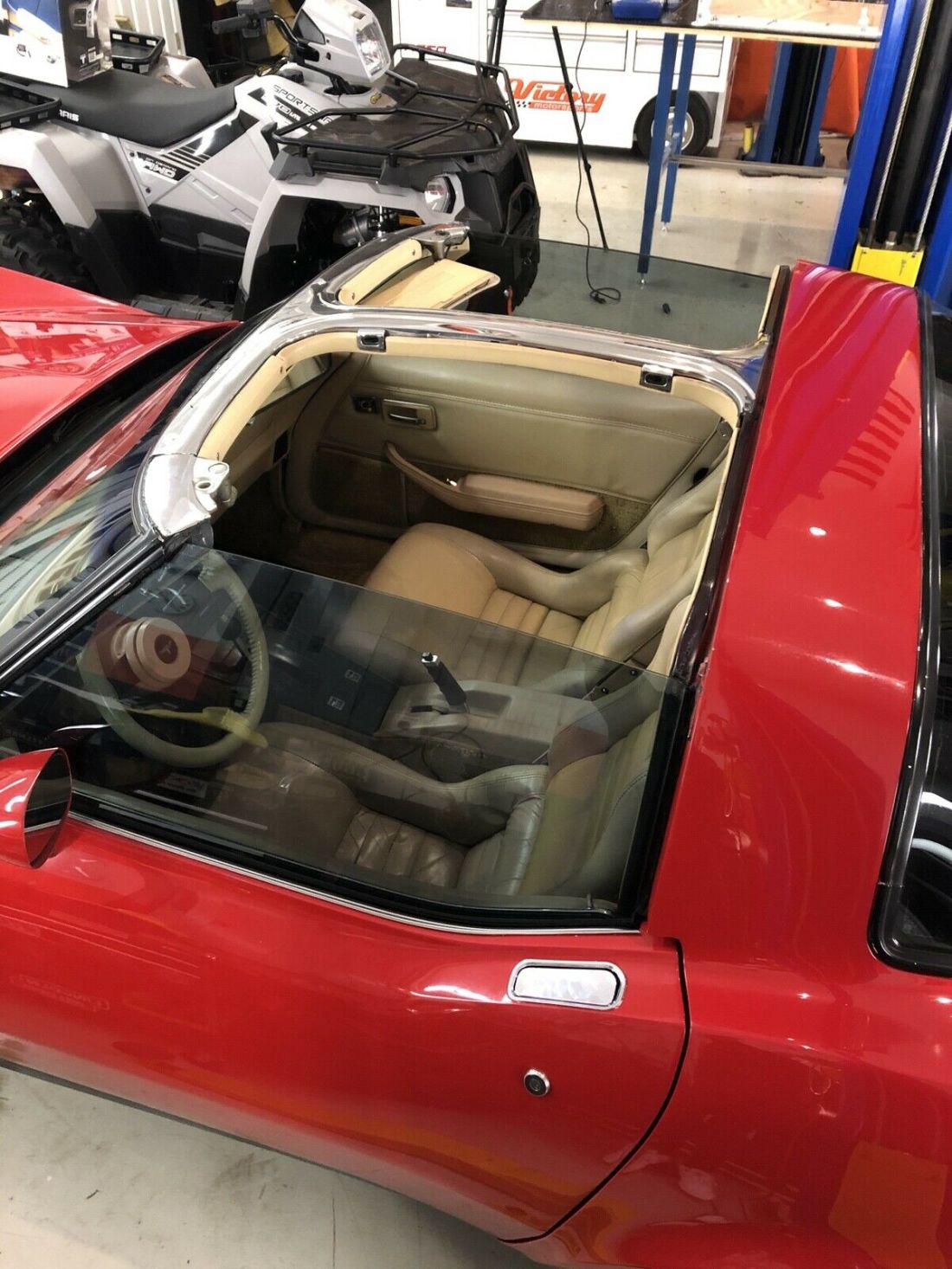 1980 Chevrolet Corvette C3 leather/vinyl - photo 11