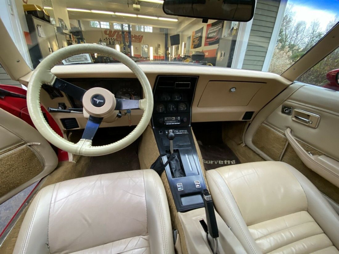 1980 Chevrolet Corvette C3 leather/vinyl - photo 7