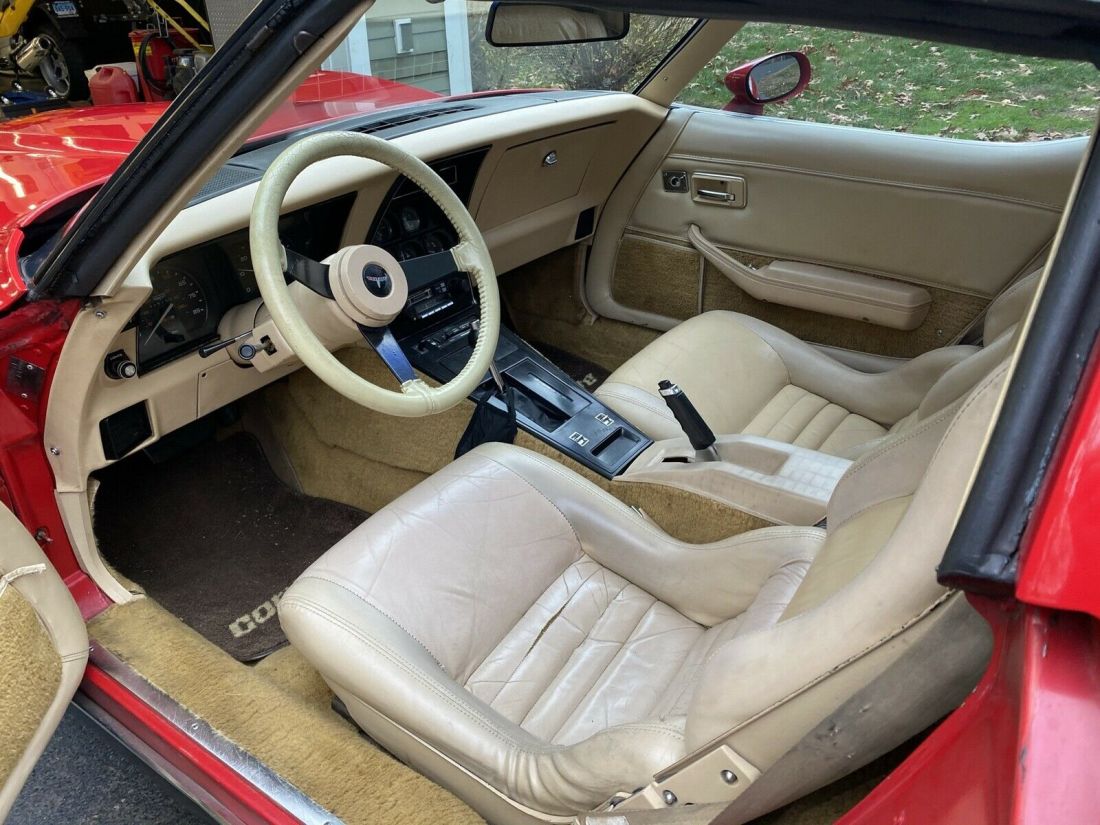 1980 Chevrolet Corvette C3 leather/vinyl - photo 8
