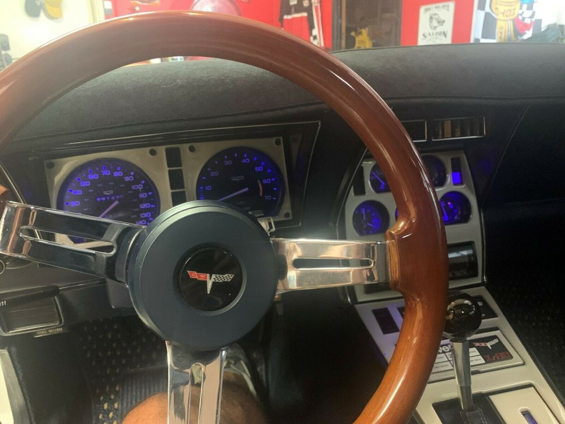 1980 Chevrolet Corvette - photo 3