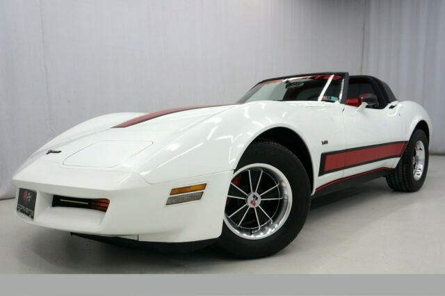 1980 Chevrolet Corvette L82 67975 Miles White Automatic 1980 Chevrolet Corvette L82