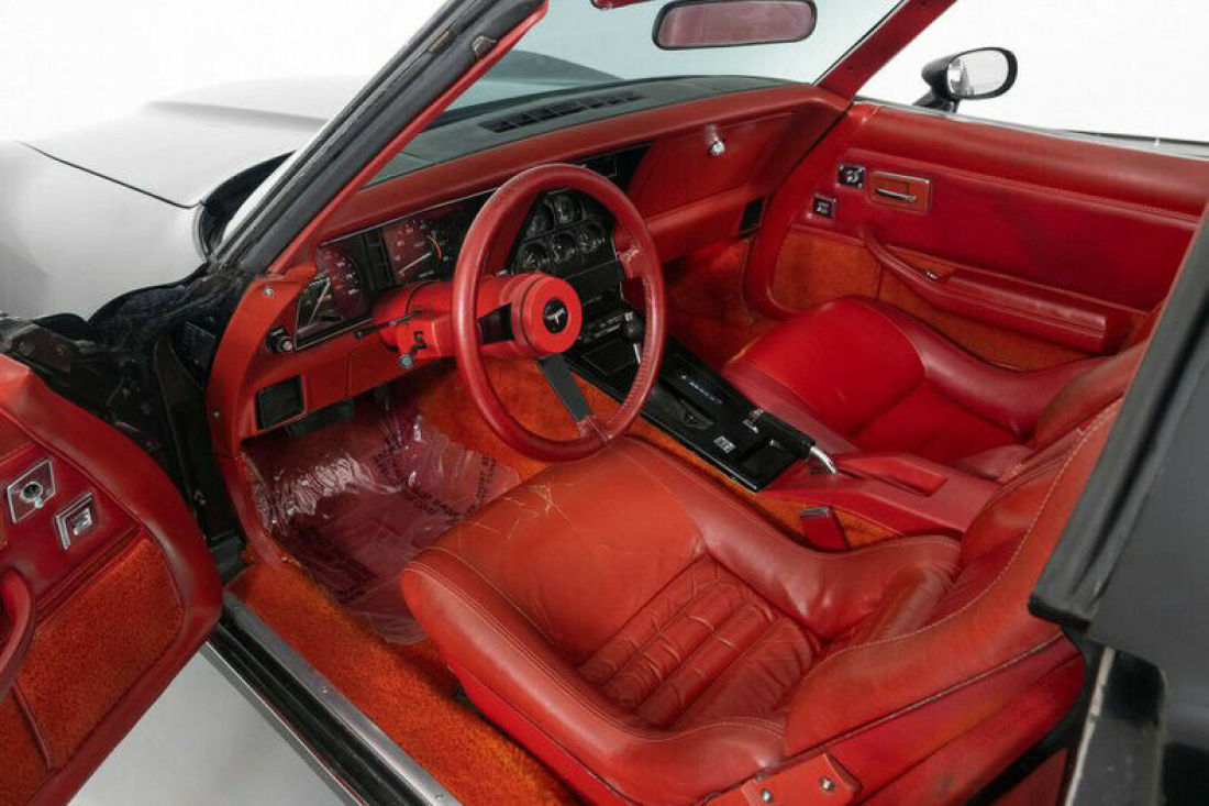 1980 Chevrolet Corvette 44k Miles - photo 2