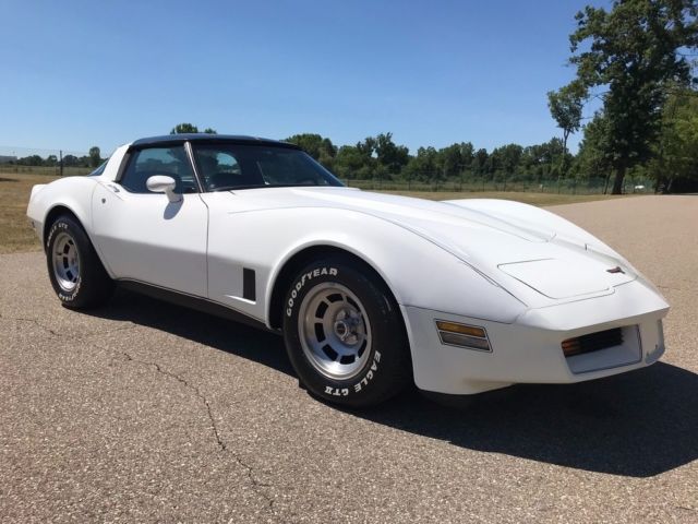 1980 Chevrolet Corvette - photo 13
