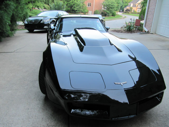 1980 Chevrolet Corvette with 383 STROKER 460HP / 700R4 Trans NEW EVERYTHING BLK 1980 Chevrolet Corvette 2 doors