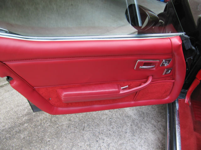 1980 Chevrolet Corvette 2 doors - photo 13