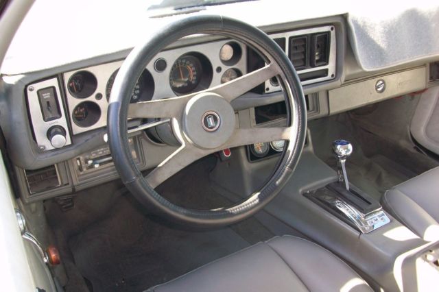 1980 Chevrolet Camaro - photo 11