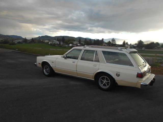 1980 Chrysler LeBaron - photo 4