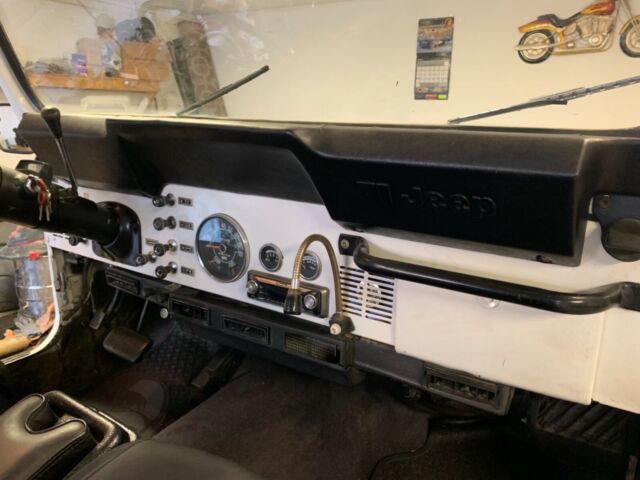 1980 Jeep Wrangler - photo 3