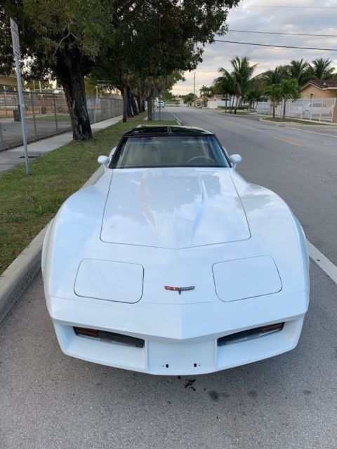 1980 Chevrolet Corvette - photo 2