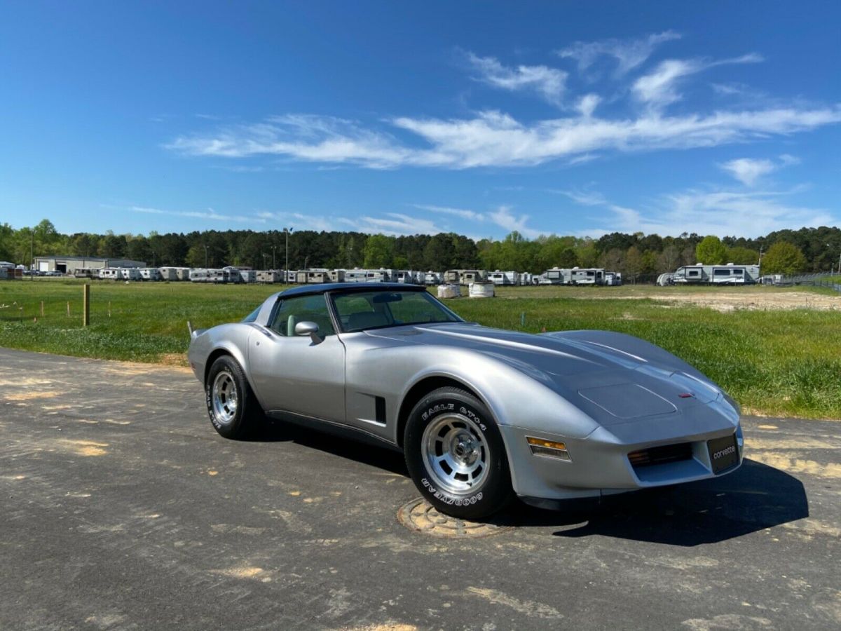 1980 Chevrolet Corvette - photo 6